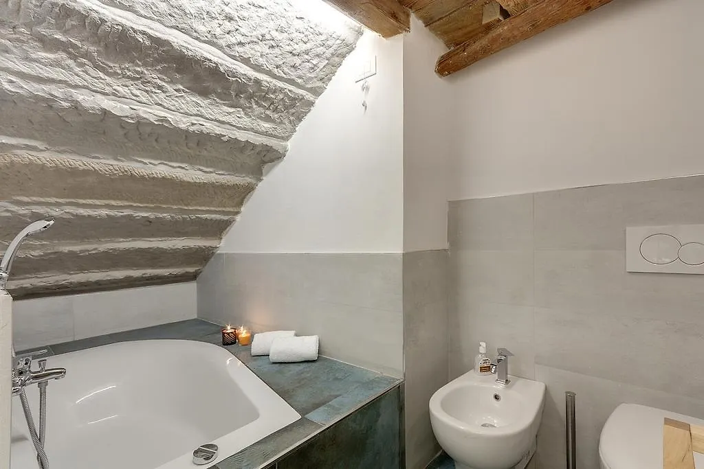 Route26 - Florence Apartment