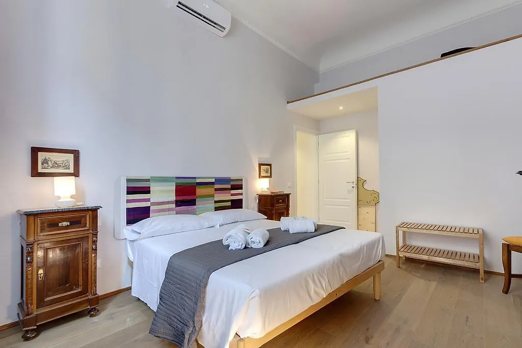 Route26 - Florence Apartment
